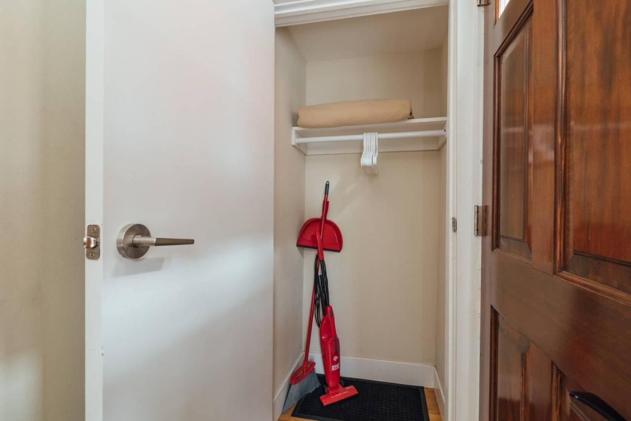 Renovated & Modern Home In Downtown Philly Philadelphia Exterior photo