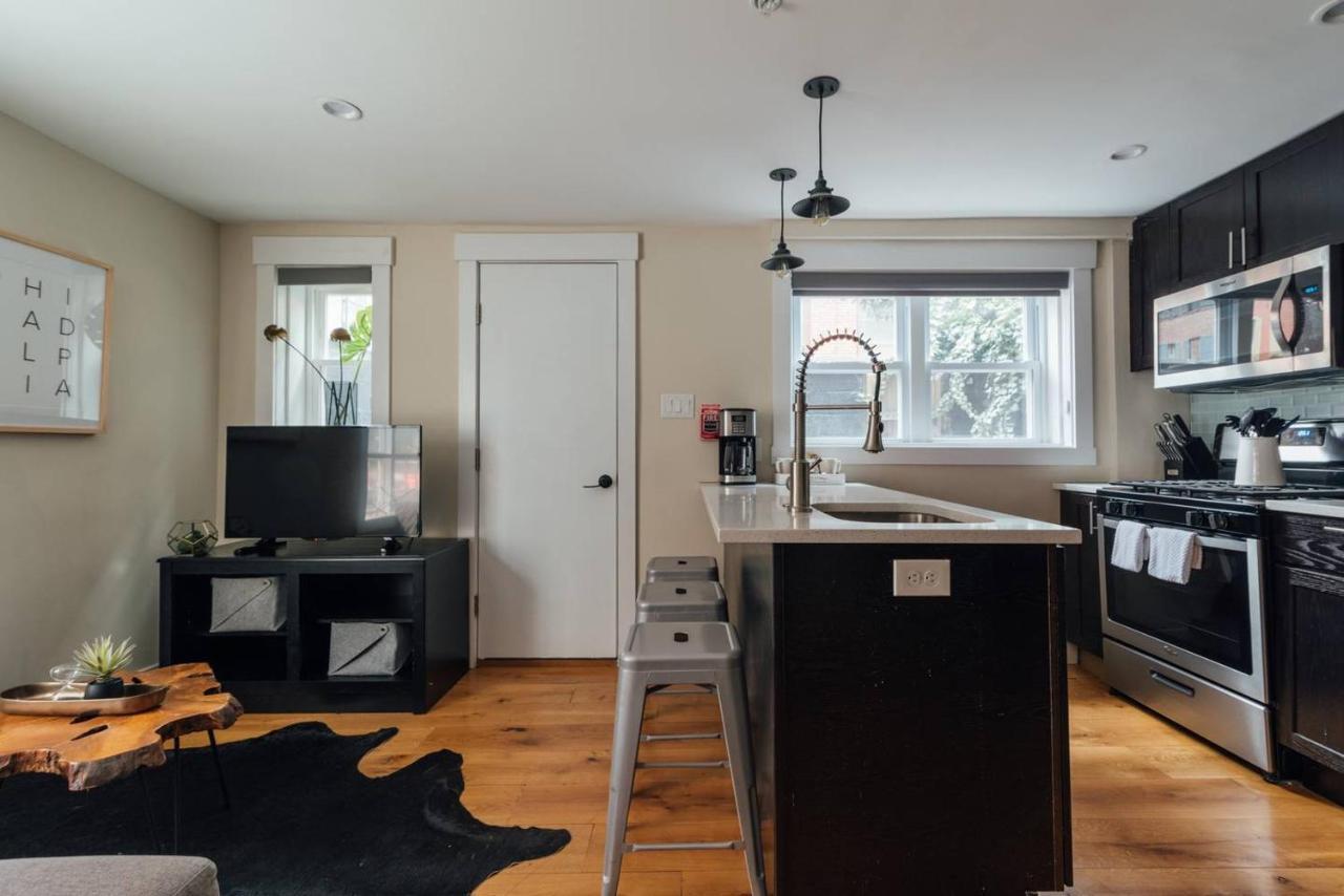 Renovated & Modern Home In Downtown Philly Philadelphia Exterior photo